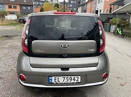 Kia Soul 2015 y Hatchback