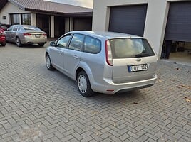 Ford Focus II 2009 y