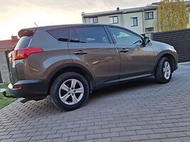 Toyota RAV4 2013 г Внедорожник / Кроссовер