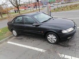 Opel Vectra 1997 y Sedan