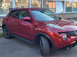 Nissan Juke 2012 г Внедорожник / Кроссовер