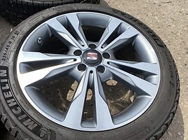 Seat Siunciam, 7.5J ET44 light alloy R18 rims