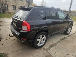 Jeep Compass 2011 y Off-road / Crossover