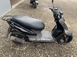 Kymco Agility 2010 y Scooter / moped