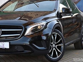 Mercedes-Benz GLA200 2016 г Внедорожник / Кроссовер