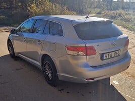 Toyota Avensis III 2010 y