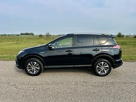 Toyota RAV4 IV 2017 y