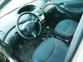 Toyota Yaris 2003 г Хэтчбек