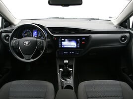 Toyota Corolla 2018 г Седан