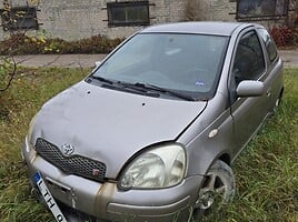 Toyota Yaris 2003 г Хэтчбек