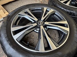 Mazda Siunciam, 7J ET40 light alloy R18 rims