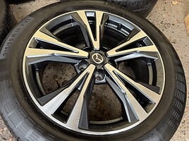 Mazda Siunciam, 7J ET40 light alloy R18 rims