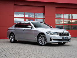 BMW 530 Sedanas 2021