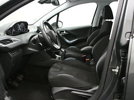 Peugeot 208 2013 г Хэтчбек