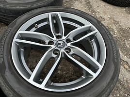 Honda Siunciam, 8J ET45 light alloy R19 rims