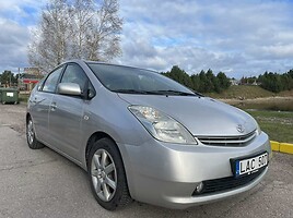 Toyota Prius 2005 y Hatchback