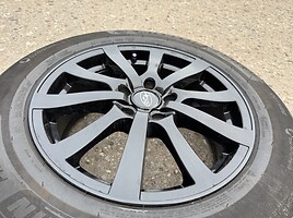 Subaru Siunciam, 7J ET40 light alloy R17 rims