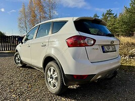 Ford Kuga 2010 y Off-road / Crossover