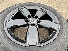 Mercedes-Benz Siunciam, 7.5J ET52 light alloy R17 rims