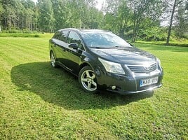 Toyota Avensis 2010 y Wagon