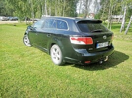 Toyota Avensis 2010 y Wagon