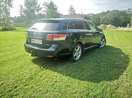 Toyota Avensis 2010 y Wagon