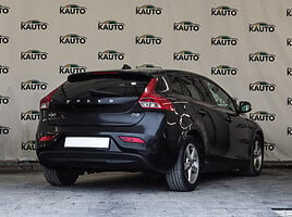 Volvo V40 2013 г Хэтчбек