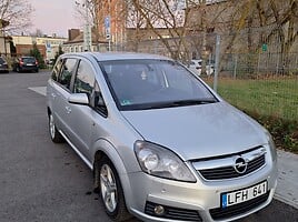 Opel Zafira B 2006 y