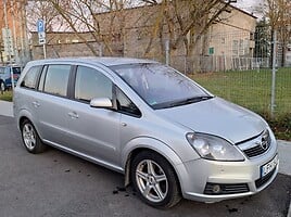 Opel Zafira B 2006 y