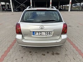 Toyota Avensis 2006 y Wagon