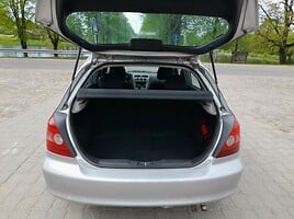 Honda Civic 2003 г Хэтчбек