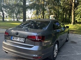 Volkswagen Jetta VI 2015 y