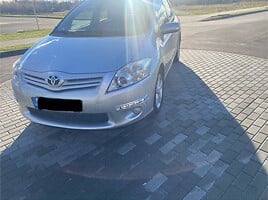 Toyota Auris 2012 y Hatchback