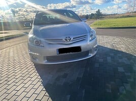 Toyota Auris 2012 y Hatchback