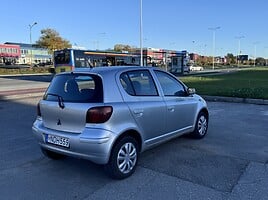 Toyota Yaris 2003 г Хэтчбек