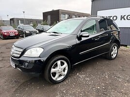 Mercedes-Benz ML 320 2005 г Внедорожник / Кроссовер