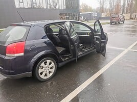 Opel Signum 1681 2004 г