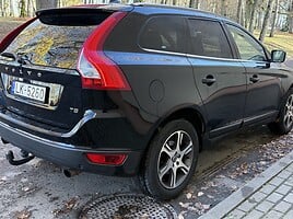 Volvo XC60 2011 г Внедорожник / Кроссовер