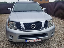 Nissan Pathfinder III 2007 y