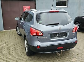 Nissan Qashqai+2 2009 y Off-road / Crossover