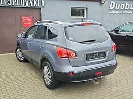 Nissan Qashqai+2 2009 y Off-road / Crossover