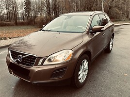 Volvo XC60 2011 y Off-road / Crossover