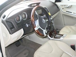 Volvo XC60 2010 г Внедорожник / Кроссовер