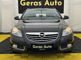 Opel Insignia 2010 г Универсал