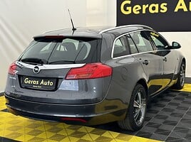 Opel Insignia 2010 г Универсал