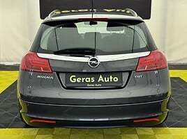 Opel Insignia 2010 г Универсал