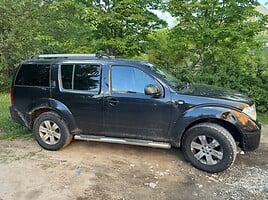 Nissan Pathfinder III 2005 y