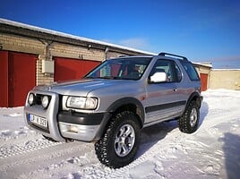 Opel Frontera 2000 y Off-road / Crossover