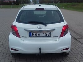 Toyota Yaris 2013 y Hatchback