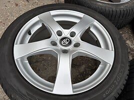 Toyota Siunciam, 7J ET48 light alloy R17 rims